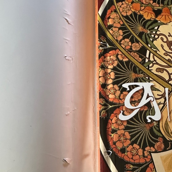 Alphonse Mucha Masterworks Book - Picture 6 of 11